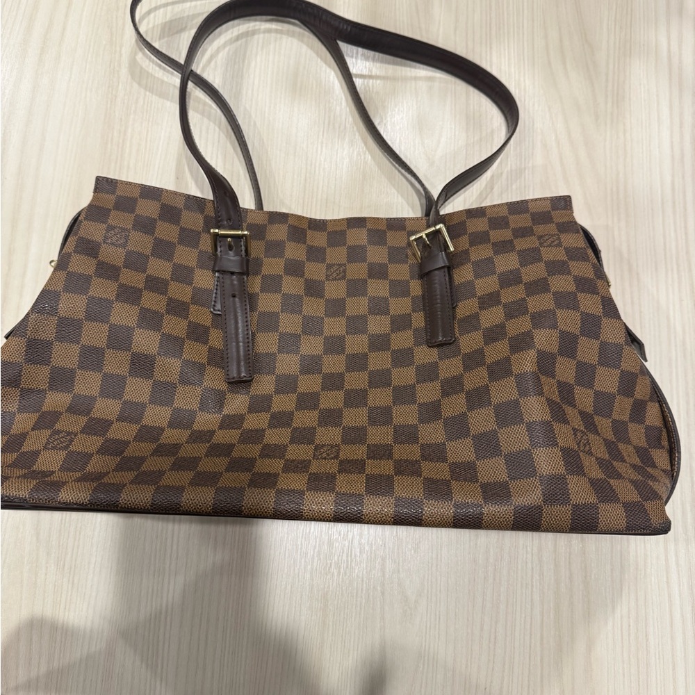 💯 authentic Louis Vuitton bag
